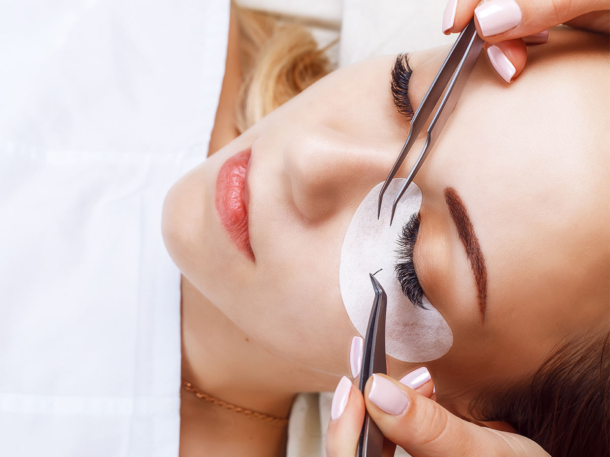 przedłużanie rzęs