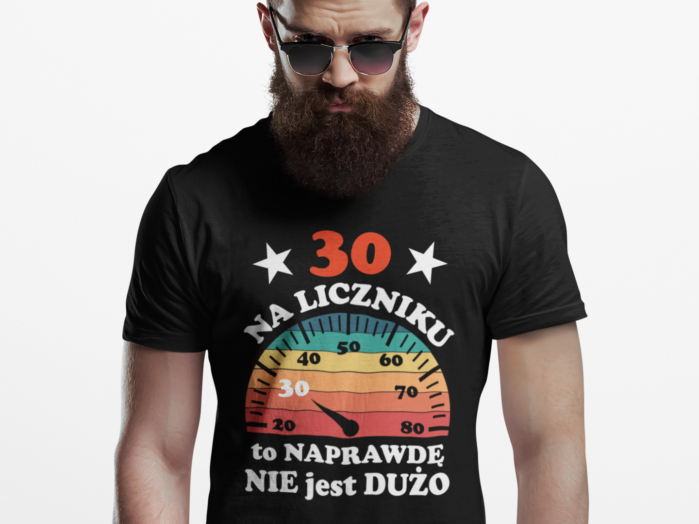 Koszulka na 30 urodziny – prezent z humorem na okrągłą rocznicę